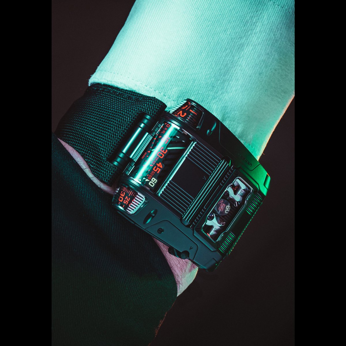 Urwerk UR-111C- Black