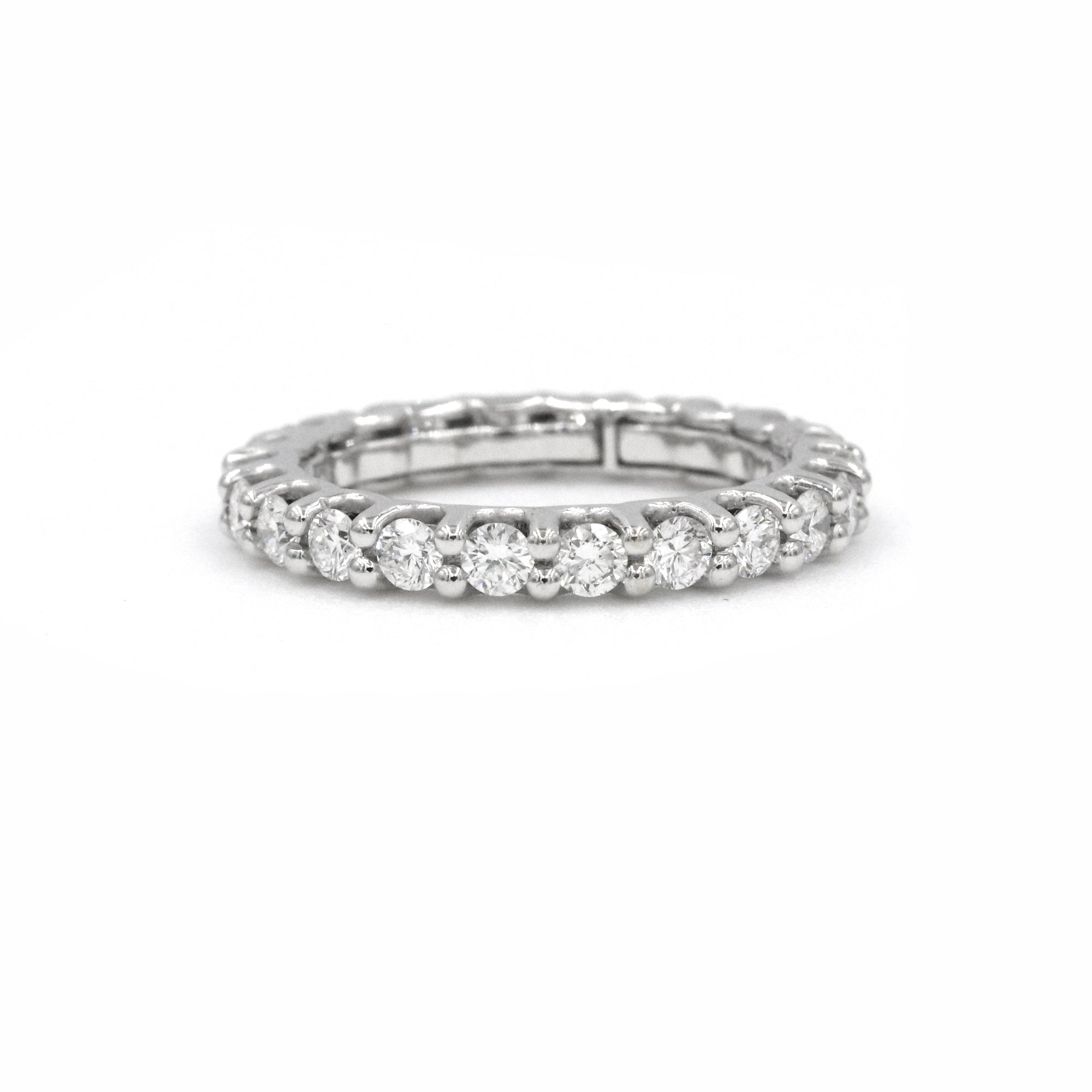 18K DIAMOND ETERNITY BAND