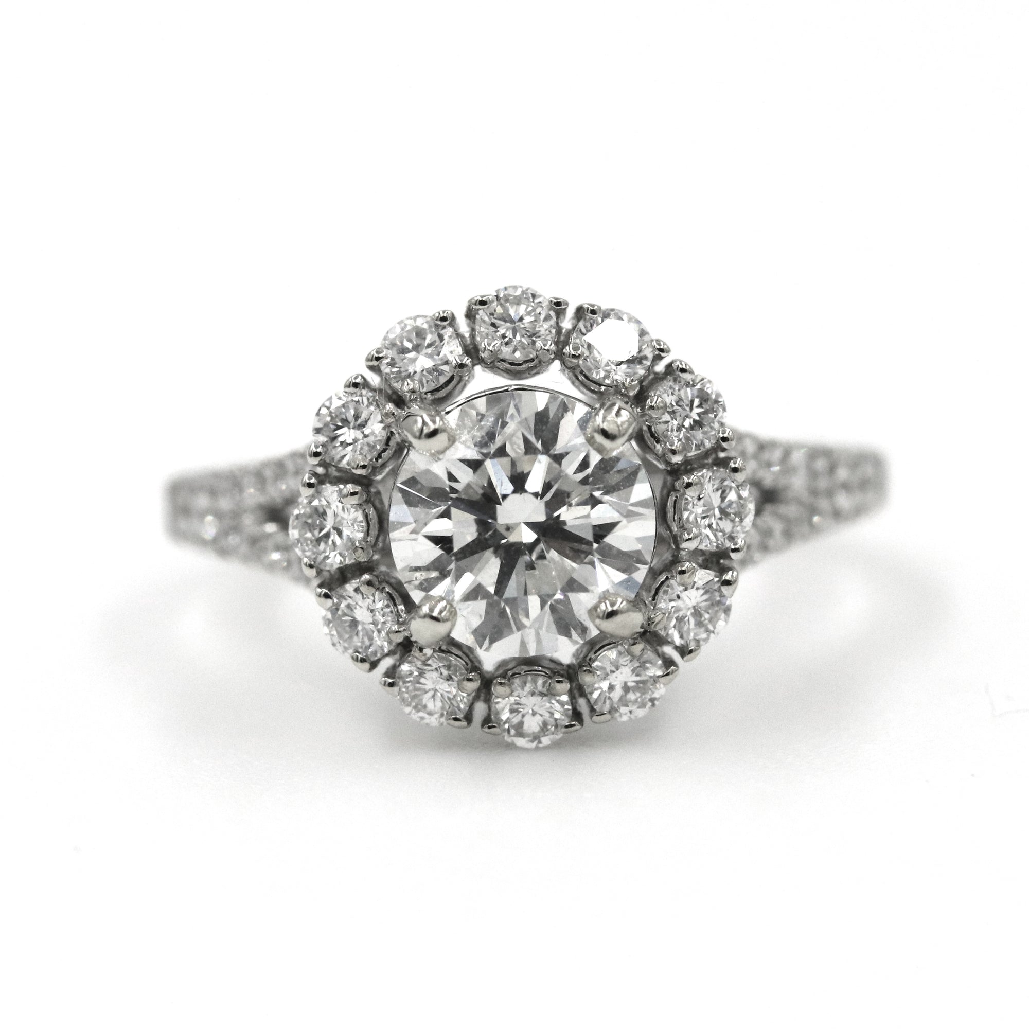 DIAMOND HALO RING