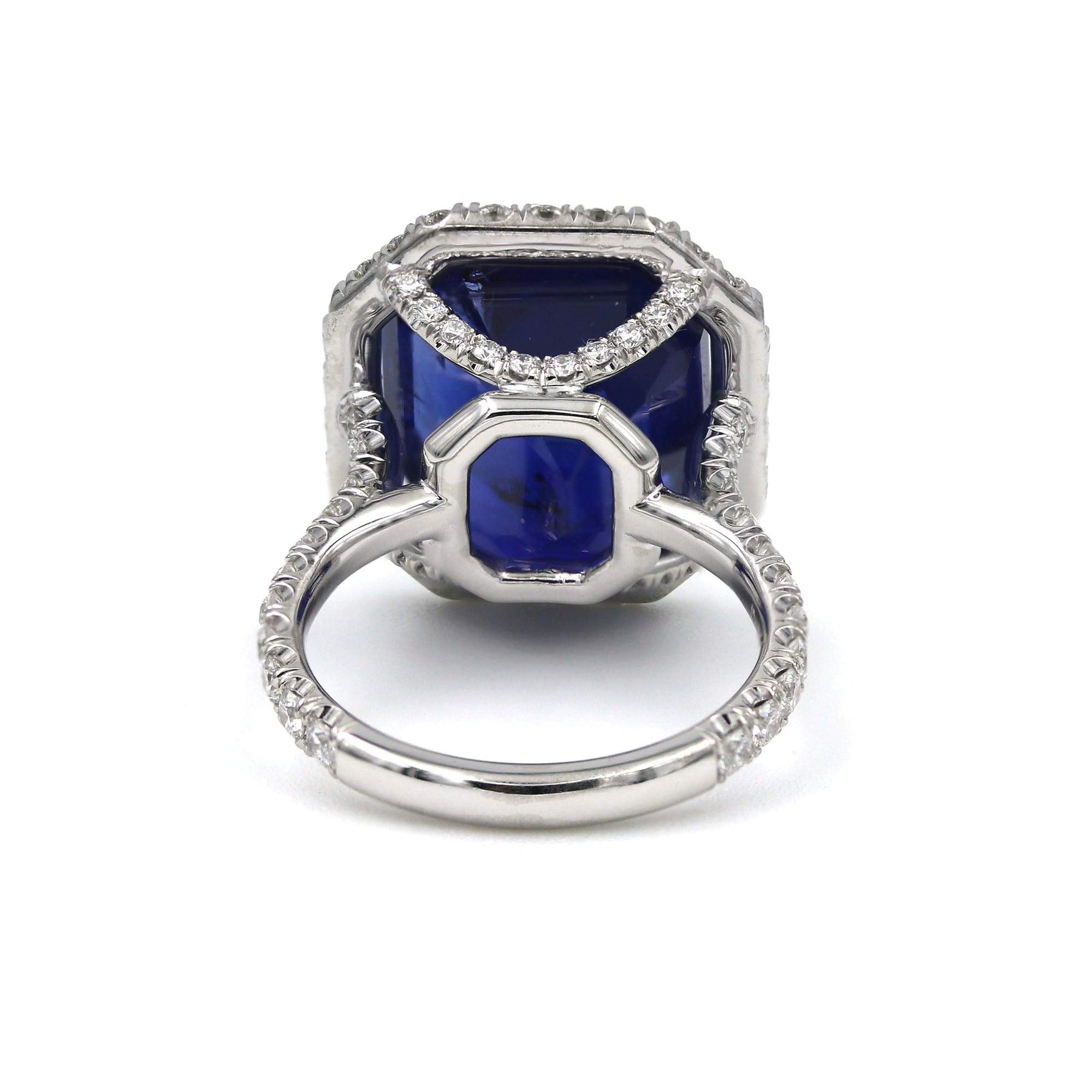 SAPPHIRE DIAMOND RING