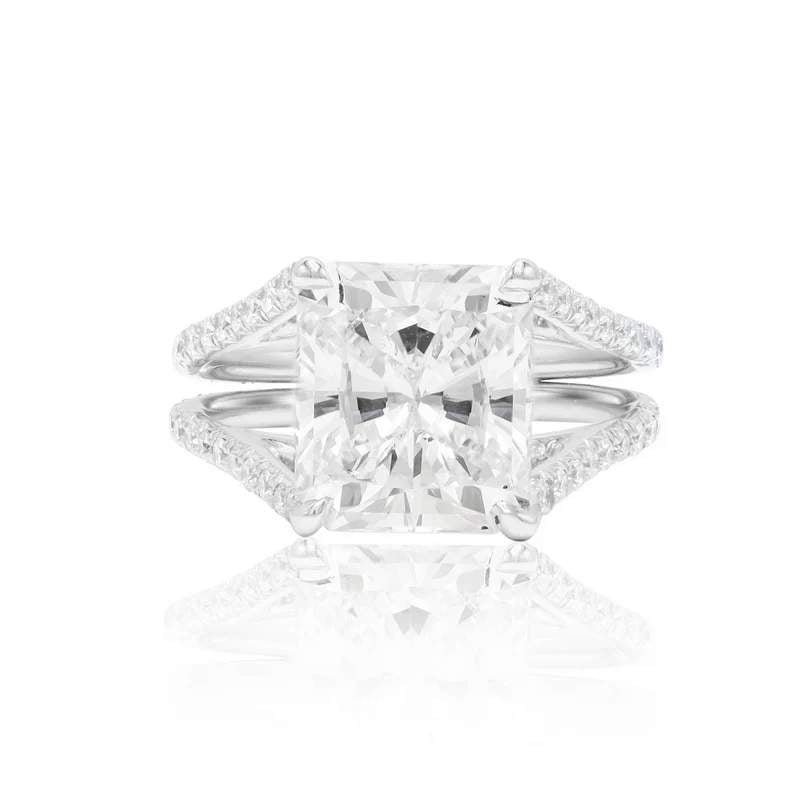 4.18ct RADIANT DIAMOND RING