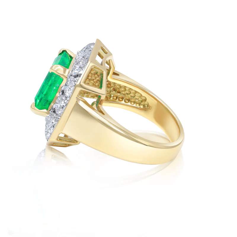 18K EMERALD DIAMOND RING