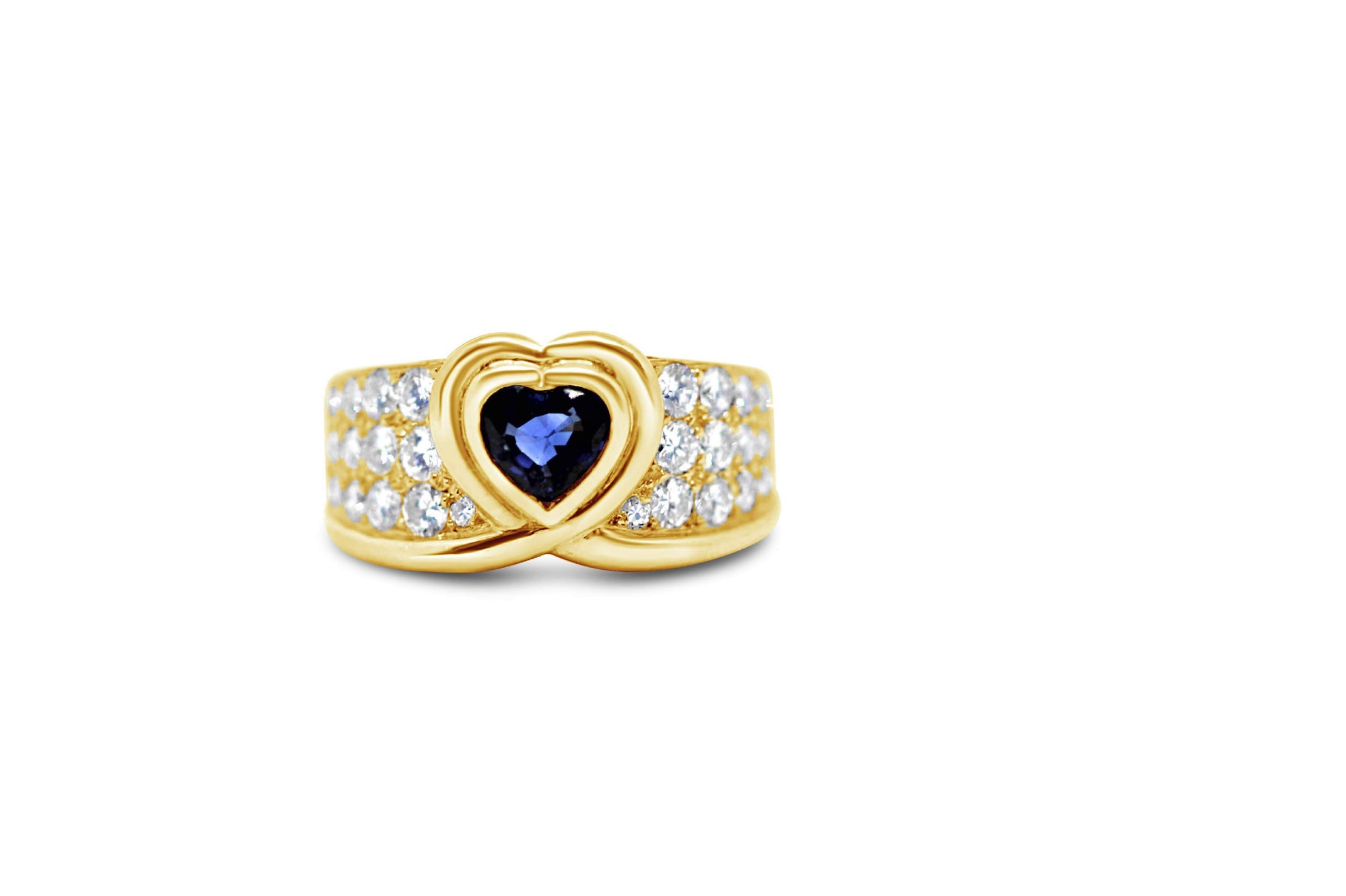 18KT YELLOW GOLD FRED PARIS SAPPHIRE AND DIAMOND RING.