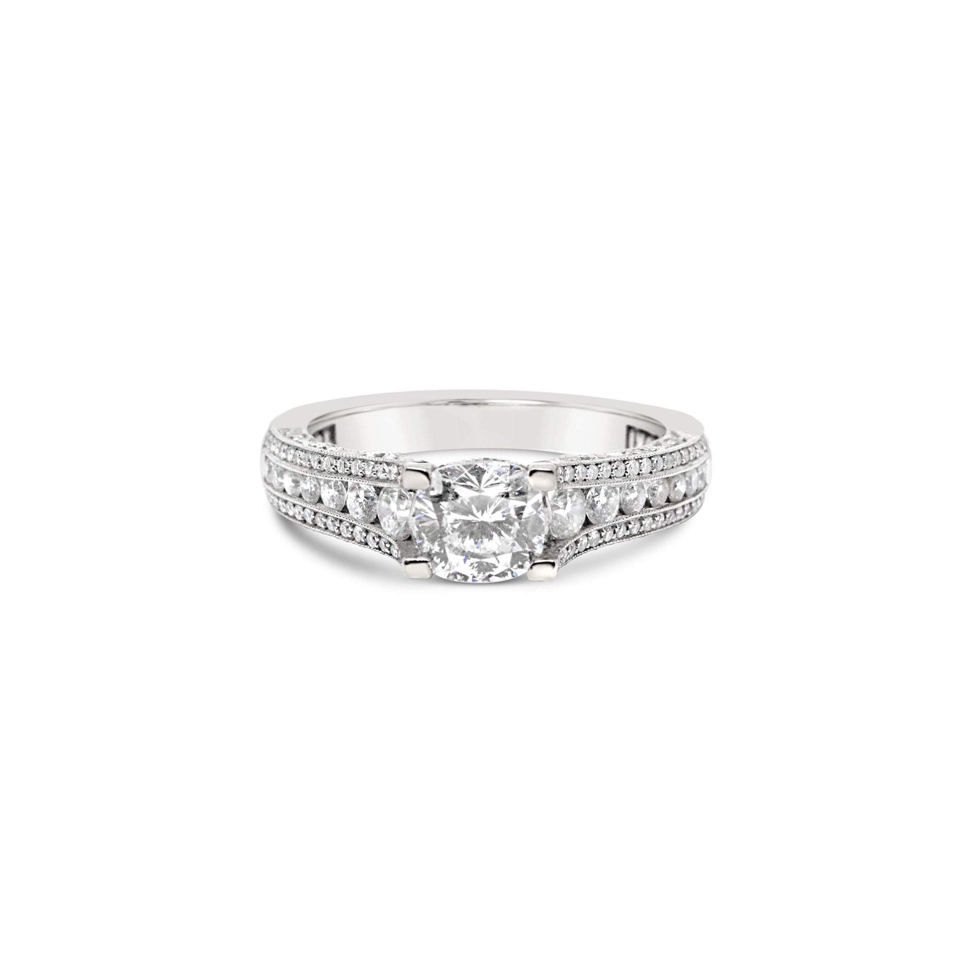 18KT WHITE GOLD DIAMOND ENGAGEMENT RING