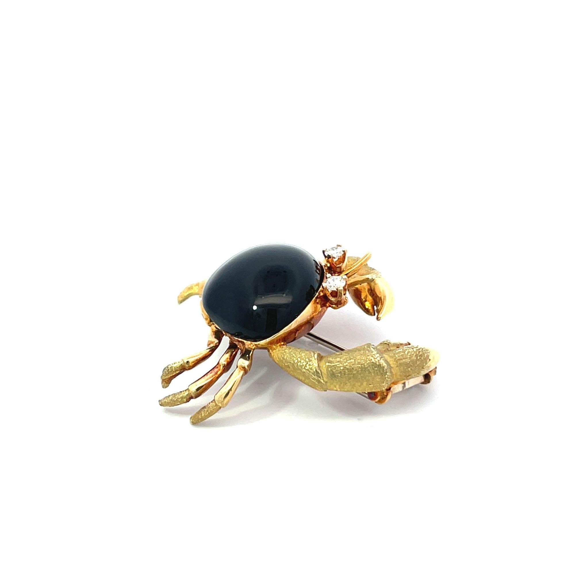 18KT GOLD TURI ONYX CRAB PIN