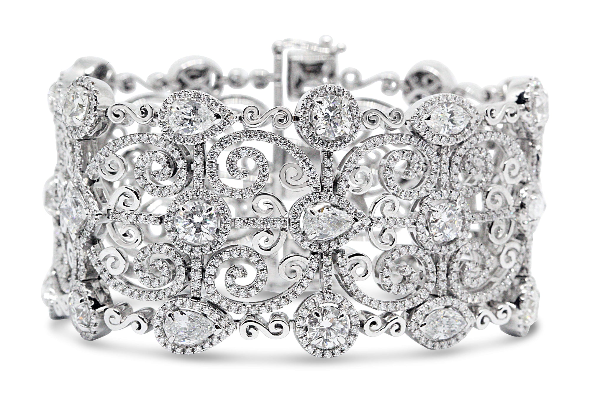 18KT WHITE GOLD DIAMOND BRACELET