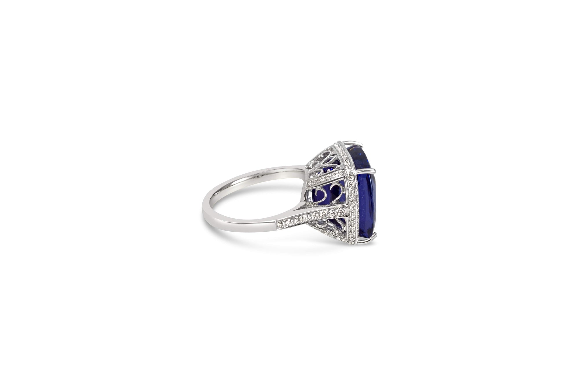 TANZANITE AND DIAMOND RING