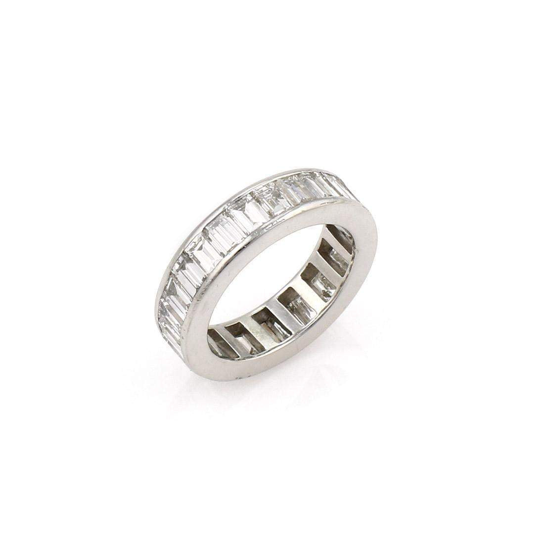 DIAMOND BAGUETTE ETERNITY BAND