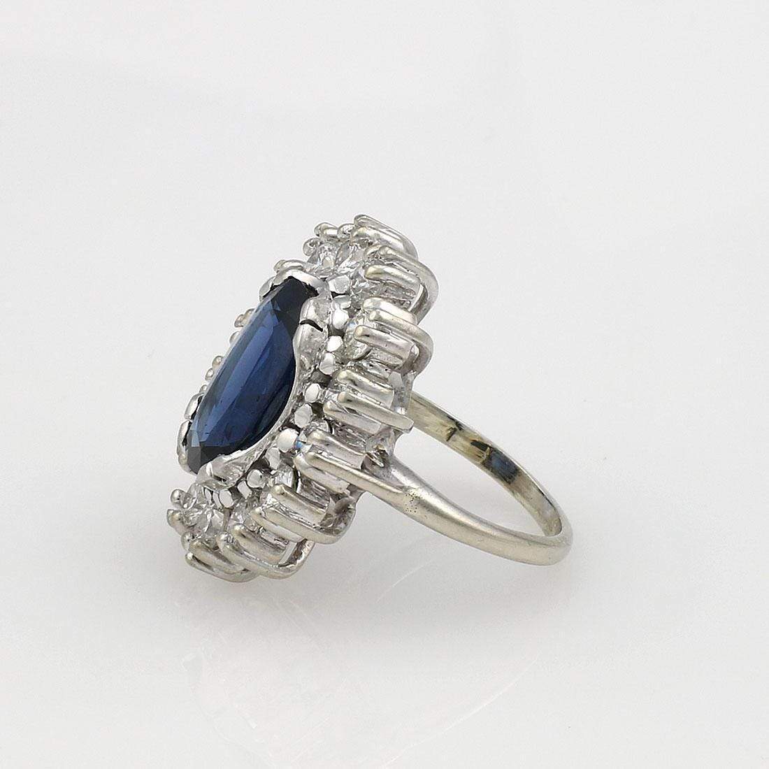 SAPPHIRE AND DIAMOND HALO RING