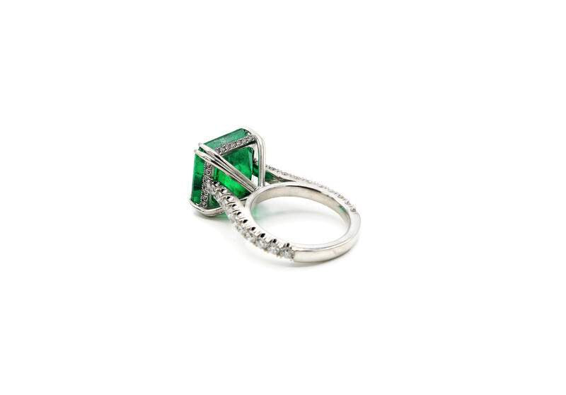 CUSTOM DESIGN COLOMBIAN EMERALD AND DIAMOND RING