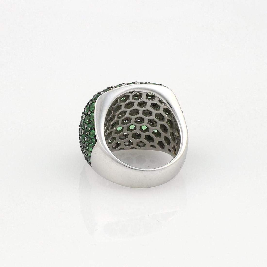 TSAVORITE AND DIAMOND PAVE RING