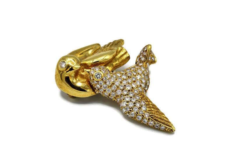 TWO DOVES DIAMOND BROOCH