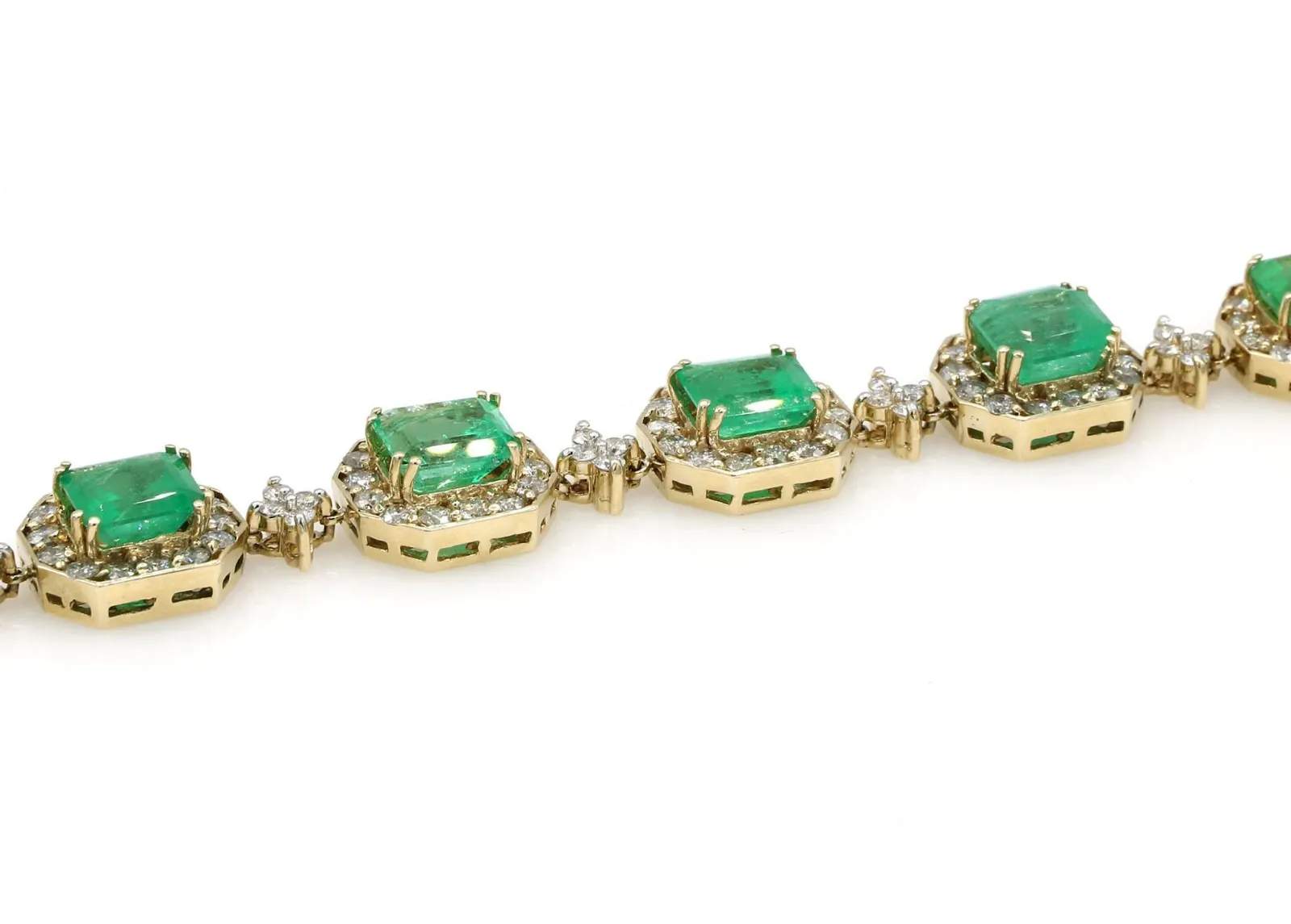 EMERALD AND DIAMOND BRACELET