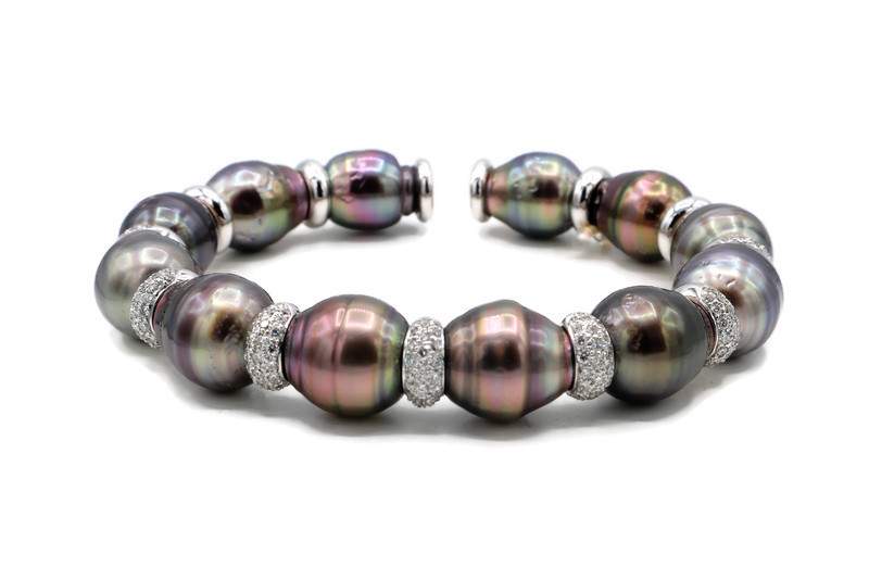 TAHITIAN PEARL AND DIAMOND FLEXIBLE CUFF