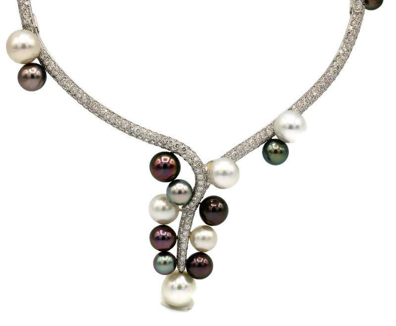 SOUTH SEA PEARL AND DIAMOND NECKLACE